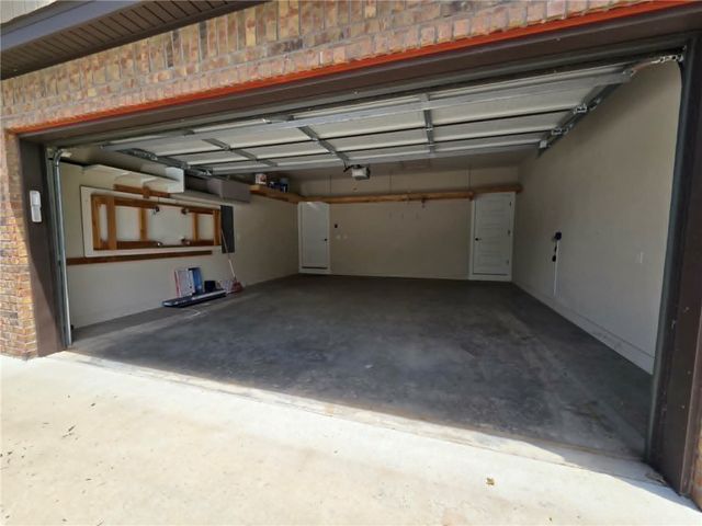 6 Burwell Drive, Bella Vista, AR 72714