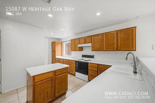 15087 W Heritage Oak Way, Surprise, AZ 85374