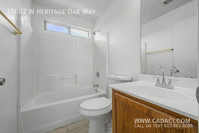 15087 W Heritage Oak Way, Surprise, AZ 85374