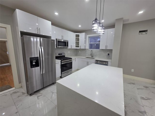 8523 106th Street, Richmond Hill, NY 11418