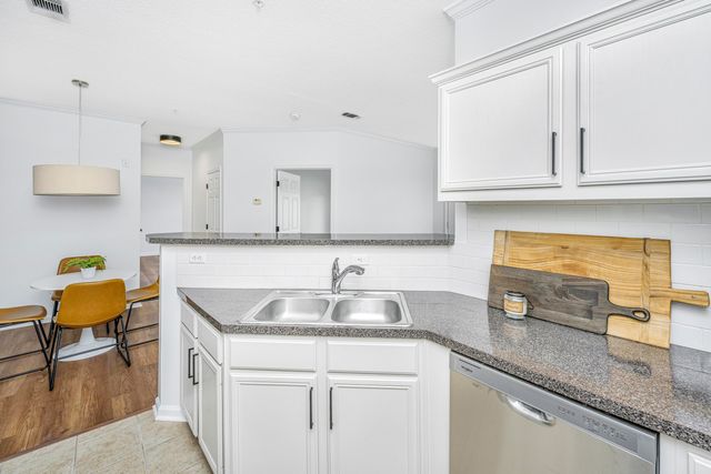 45 Sycamore Avenue Apt 933, Charleston, SC 29407