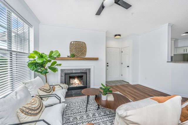 45 Sycamore Avenue Apt 933, Charleston, SC 29407