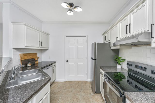 45 Sycamore Avenue Apt 933, Charleston, SC 29407
