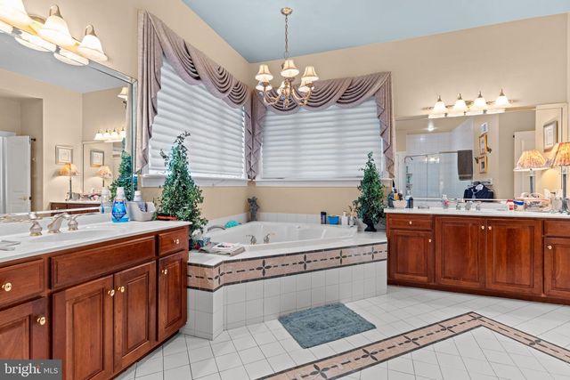 2175 JEFFERSON LN, Huntingdon Valley, PA 19006