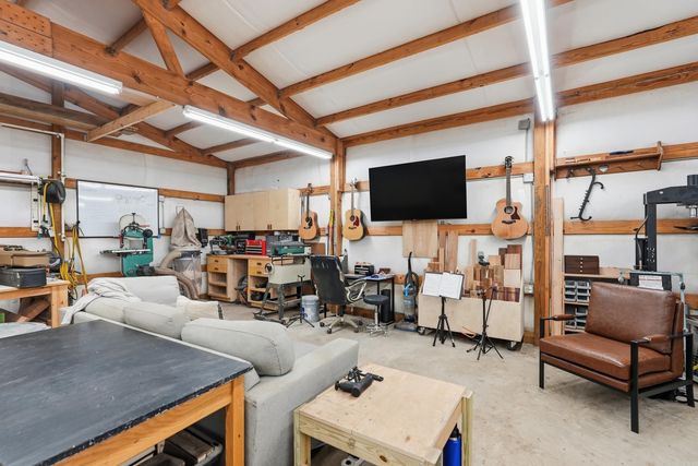 1707 Lawson Oaks Drive, Little Rock, AR 72210