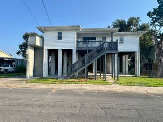 113 Old Oak Drive, Montegut, LA 70394