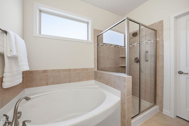 2820 Haw River Trail, Apex, NC 27502