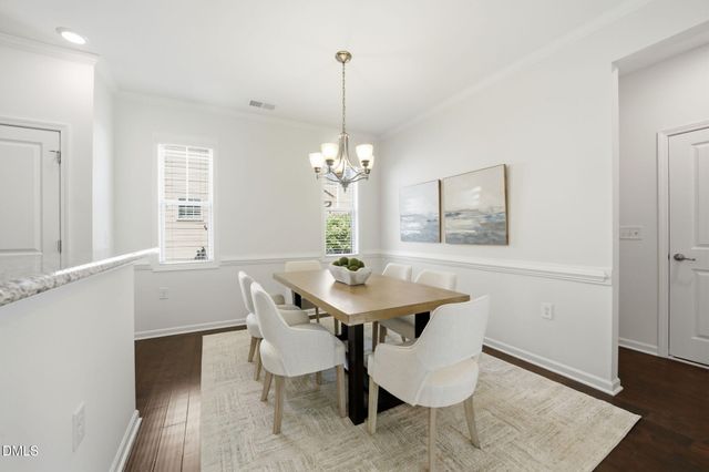 2820 Haw River Trail, Apex, NC 27502