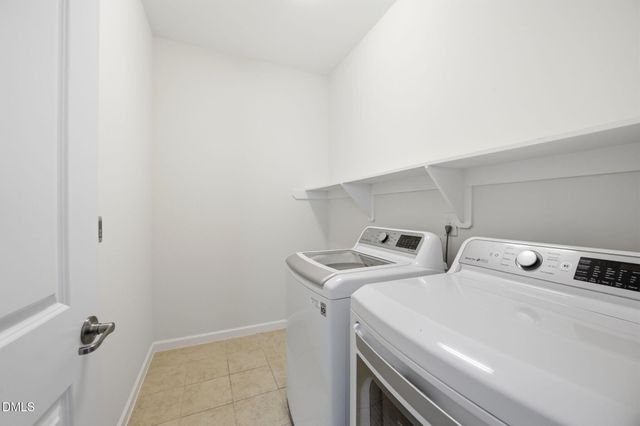2820 Haw River Trail, Apex, NC 27502