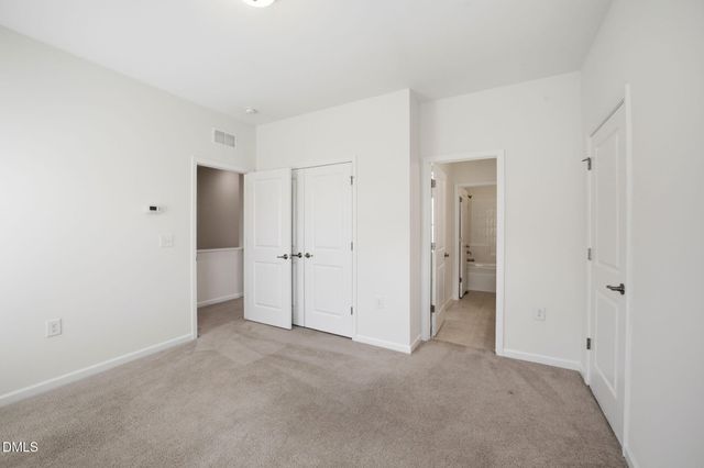 2820 Haw River Trail, Apex, NC 27502