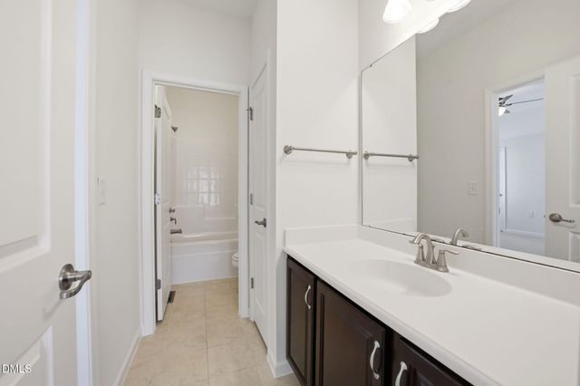 2820 Haw River Trail, Apex, NC 27502