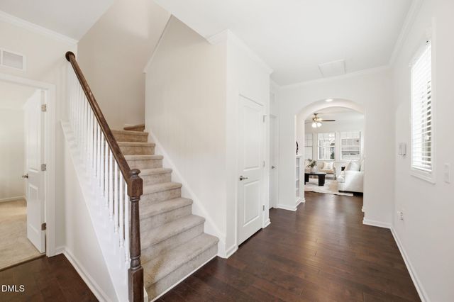 2820 Haw River Trail, Apex, NC 27502