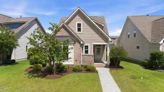 2820 Haw River Trail, Apex, NC 27502