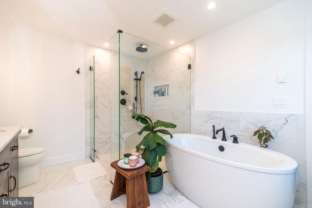 2610 RED GATE DR, Doylestown, PA 18901