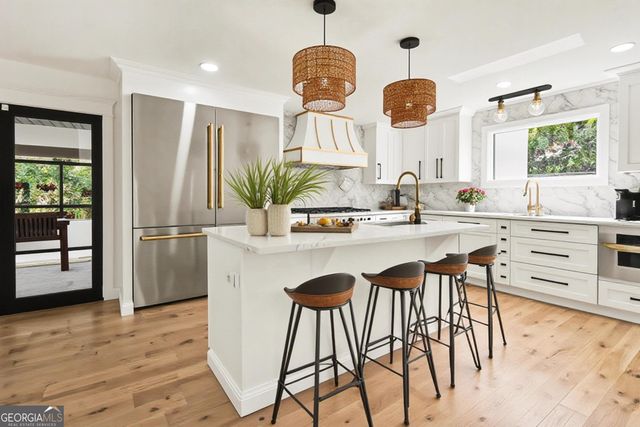 1153 Dawn View Lane NW, Atlanta, GA 30327