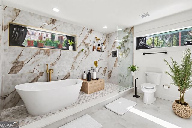 1153 Dawn View Lane NW, Atlanta, GA 30327