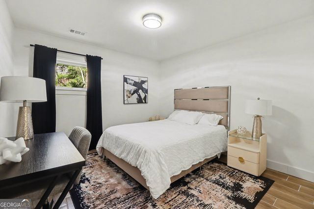 1153 Dawn View Lane NW, Atlanta, GA 30327