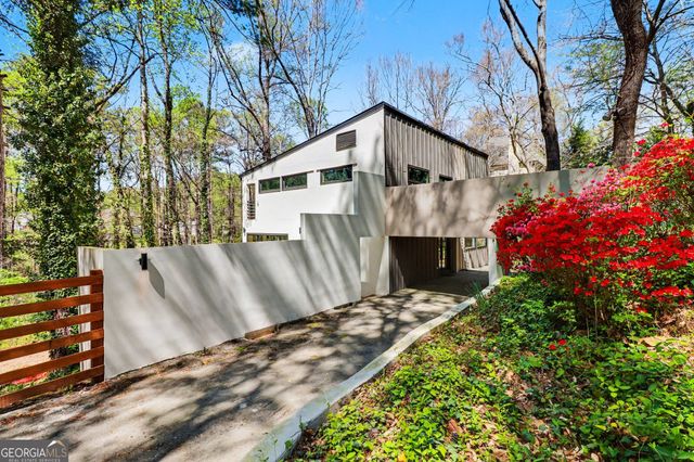 1153 Dawn View Lane NW, Atlanta, GA 30327