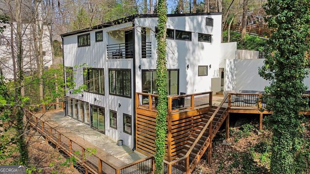 1153 Dawn View Lane NW, Atlanta, GA 30327