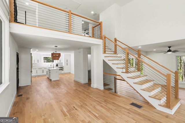 1153 Dawn View Lane NW, Atlanta, GA 30327