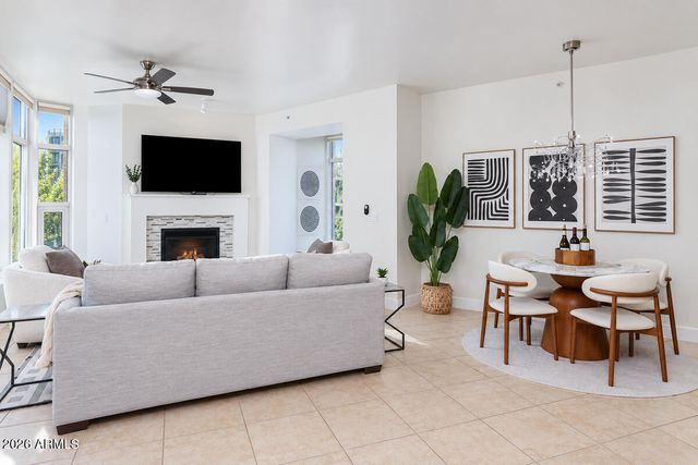 140 E Rio Salado Parkway 209, Tempe, AZ 85281