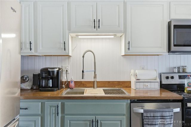 112 W Baldwin Street, Blanchester, OH 45107