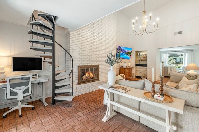 3778 Weeburn Drive, Dallas, TX 75229