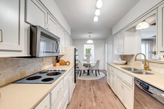 3778 Weeburn Drive, Dallas, TX 75229