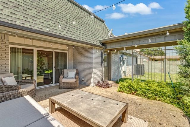 3778 Weeburn Drive, Dallas, TX 75229