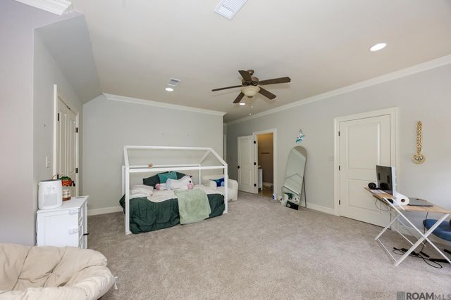 10757 Royal Ridge Ave, Baton Rouge, LA 70810