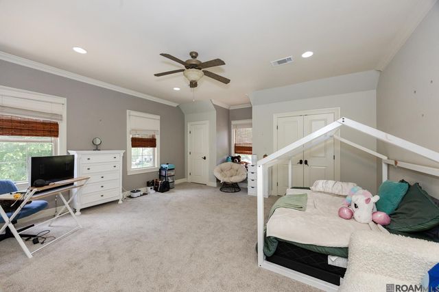 10757 Royal Ridge Ave, Baton Rouge, LA 70810