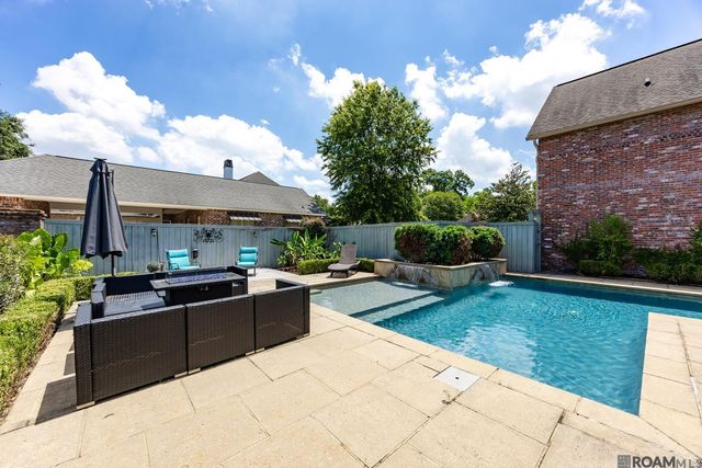 10757 Royal Ridge Ave, Baton Rouge, LA 70810