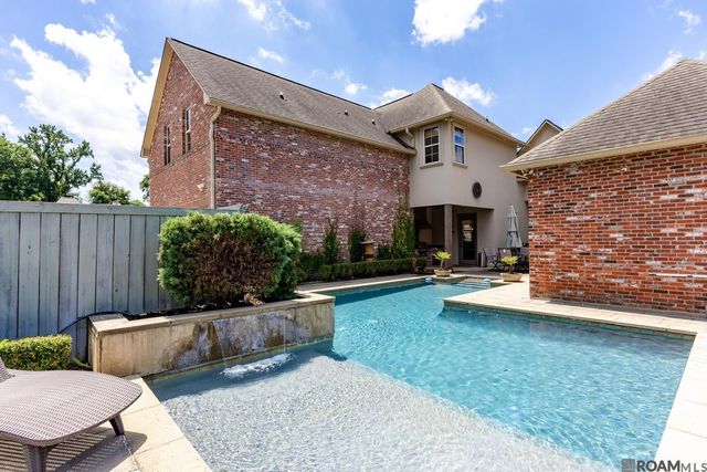10757 Royal Ridge Ave, Baton Rouge, LA 70810