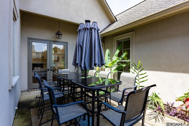 10757 Royal Ridge Ave, Baton Rouge, LA 70810