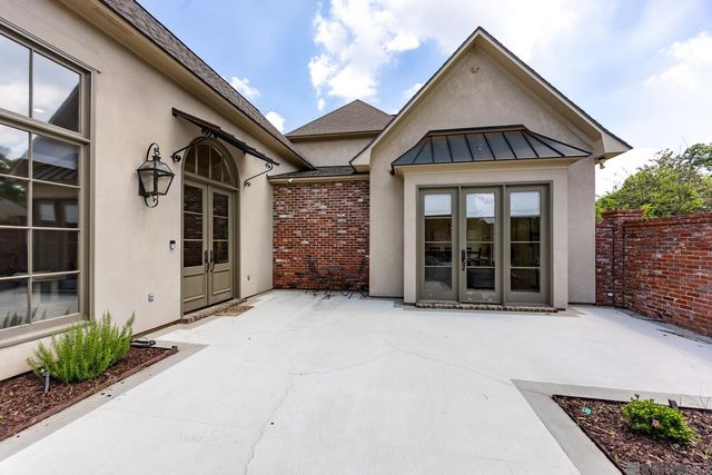 10757 Royal Ridge Ave, Baton Rouge, LA 70810
