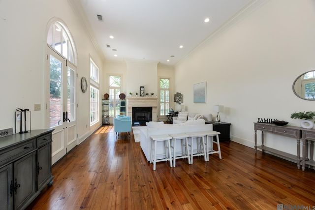 10757 Royal Ridge Ave, Baton Rouge, LA 70810