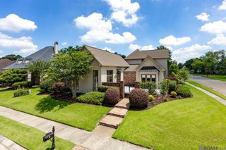 10757 Royal Ridge Ave, Baton Rouge, LA 70810