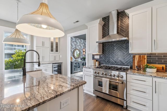 300 Georgia Avenue, Carolina Beach, NC 28428