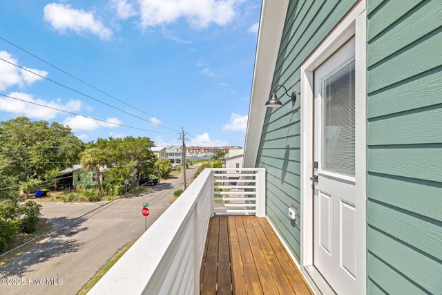 300 Georgia Avenue, Carolina Beach, NC 28428