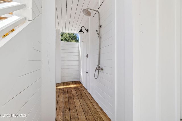 300 Georgia Avenue, Carolina Beach, NC 28428