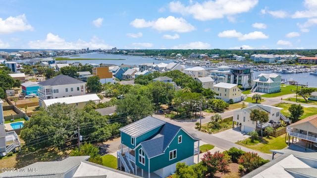 300 Georgia Avenue, Carolina Beach, NC 28428