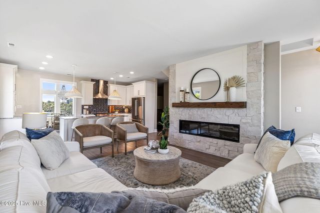 300 Georgia Avenue, Carolina Beach, NC 28428