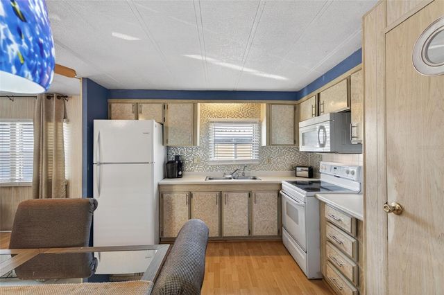 12110 BONANZA DRIVE, Hudson, FL 34667