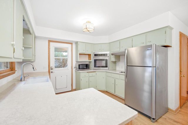 6627 Franklin AVENUE, Middleton, WI 53562
