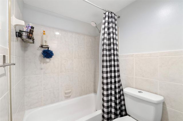8437 FOREST HILLS Drive 203, Coral Springs, FL 33065