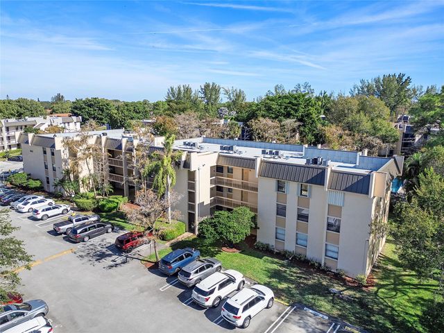 8437 FOREST HILLS Drive 203, Coral Springs, FL 33065