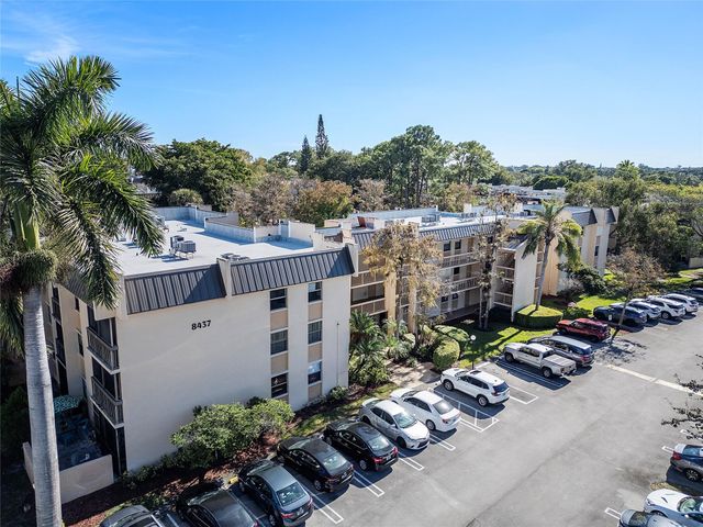 8437 FOREST HILLS Drive 203, Coral Springs, FL 33065