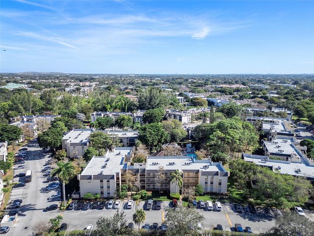 8437 FOREST HILLS Drive 203, Coral Springs, FL 33065