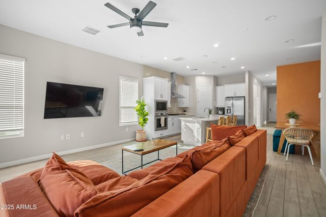 21589 N 102nd Drive, Peoria, AZ 85382