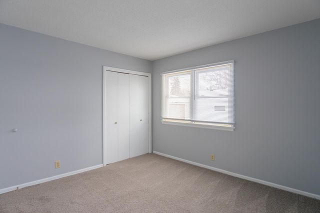 5048 Girard Ave N, Minneapolis, MN 55430